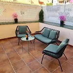 Estepona Port Beachside Apartment - Marina Bay